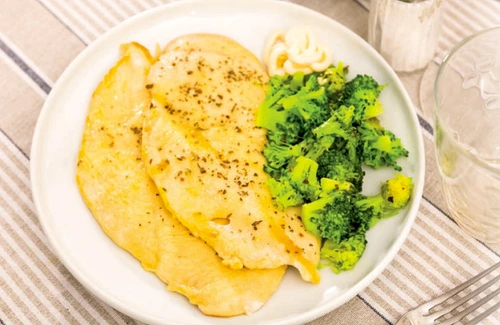 piept de pu  inabusit cu broccoli jpg