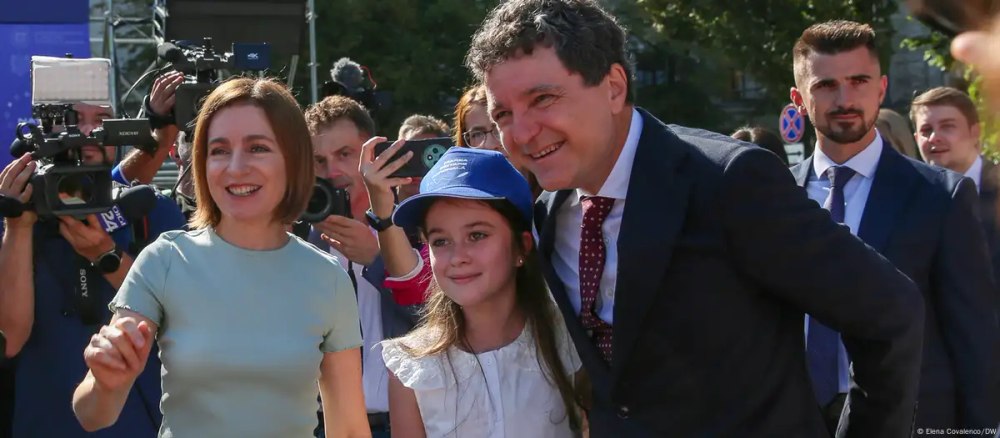 Poate începe pregătirea pentru unirea R. Moldova cu România?