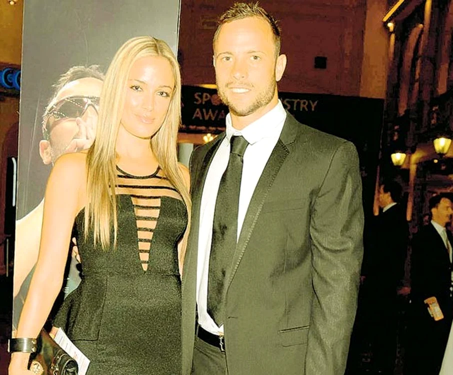 Pistorius şi Reeva pozau într-un cuplu fericit
