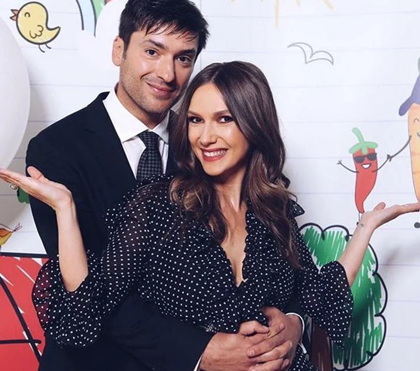 
    Adela Popescu și Radu Vâlcan și-au botezat băiețelul cel mic Foto Instagram  