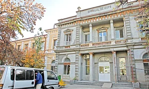 Anestezistul Florin Rusu a luat 550 de lei  de la trei familii (Foto: www sănătateatv ro) jpeg