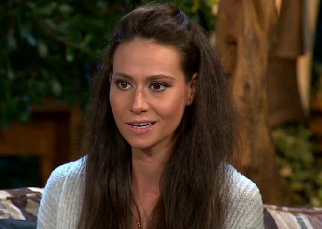 
    Andreea Moldovanu a reapărut la "Sunt celebru, scoate-mă de aici"foto: captura ProTV  