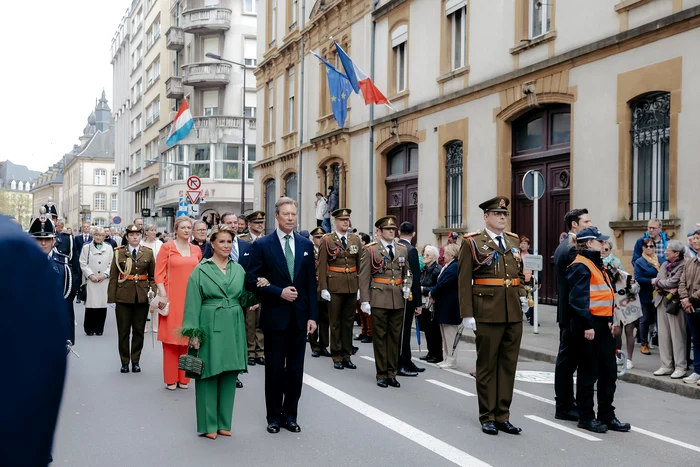 Marele Duce Henri, Marea Ducesa Maria Teresa, Marele Duce Guillaume, Marea Ducesa Stephanie, Printul Charles FOTO Kary Barthelmey, Maison du Grand Duc (11) jpg