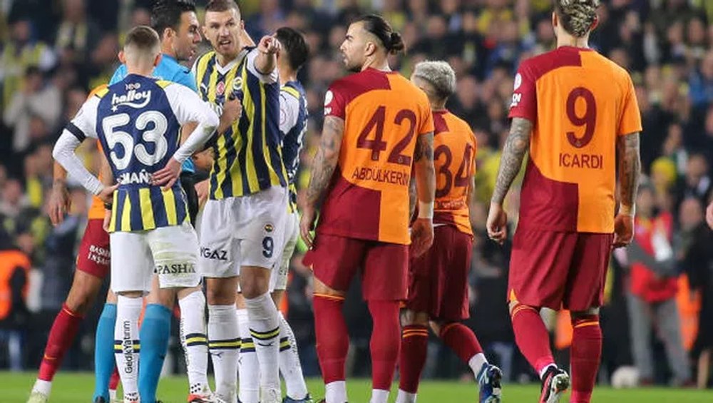 Un arbitru român este pe lista scurtă să oficieze la un meci incendiar, Galatasaray - Fenerbahce