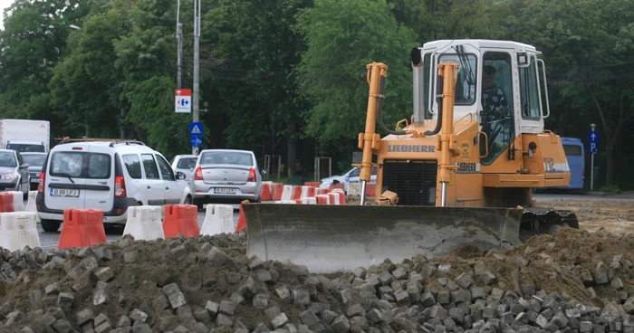 Mai multe drumuri din judeţul Cluj intră în reparaţii