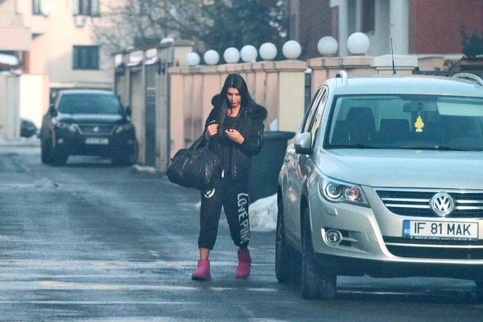 2013 Elena Băsescu merge la sala de sport ca la o prezentare de modă