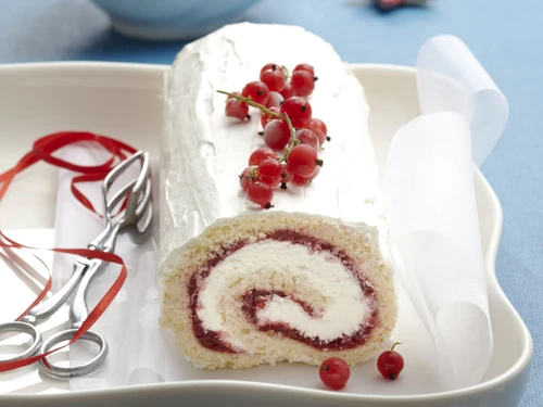 Redcurrant cream rouladeRedcurrant jpeg