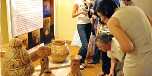 Neamţ: Ceramica de Cucuteni va fi expusă la New York