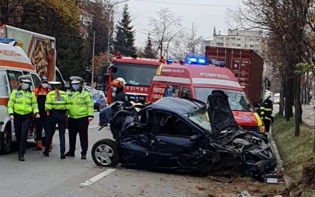 Şoferiţa şi tatăl ei au suferit răni uşoare FOTO: Poliţia Argeş