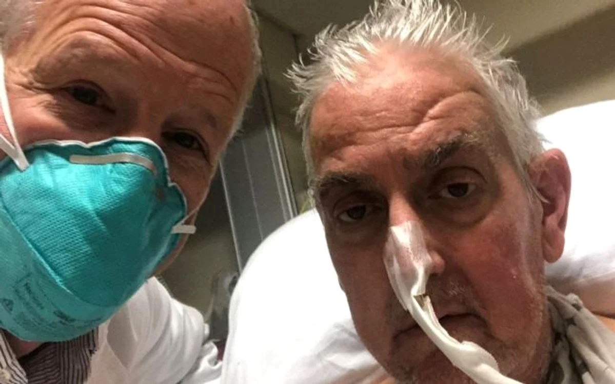 Bărbatul a primit o inimă de porc la finalul unei operații care a durat 6 ore Sursă: bbc.com 