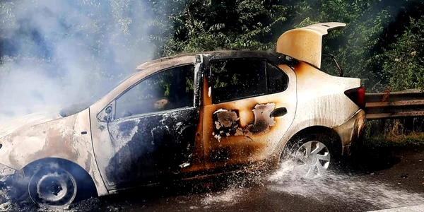 masina incendiata pe autostrada 1 foto isu giurgiu