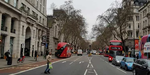 Londra în timpul pandemiei de coronavirus înainte de impunerea restricţiilor de deplasare Foto Tavi Herţa