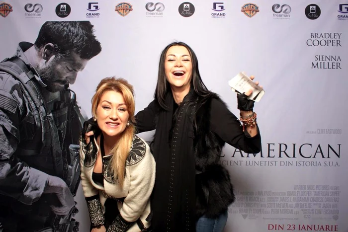 
    Raluca şi Denisa au uitat pentru câteva ore de problemele de cuplu ale bruneteiFoto: Facebook  