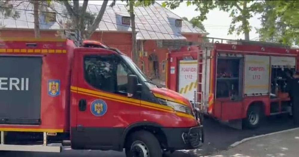 Ciudata tentativă de sinucidere a unei grefiere de la Parchetul din Vaslui: a dat foc la dosare și s-a spânzurat 