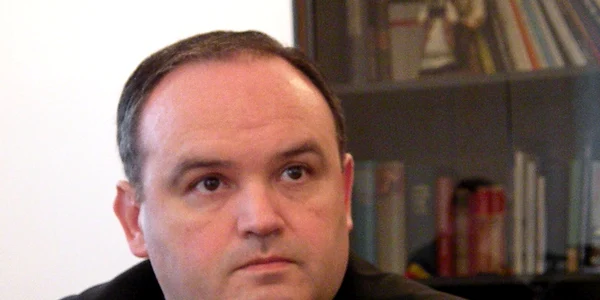 Lui Ovidiu Ganţ i se pare inadmisibilă scoaterea minorităţilor din Parlament