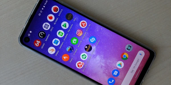 Motorola One Vision FOTO Adrian Pogîngeanu