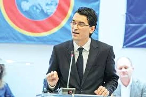 Răzvan Burleanu