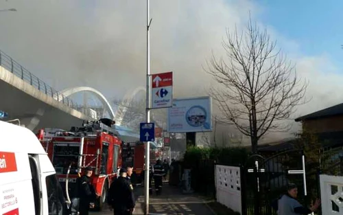 incendiu groizavesti foto ISU Bucuresti Ilfov