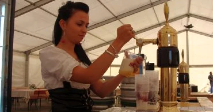 Piteşti: Festivalul german „sabotat” de „Toamna Piteşteană”
