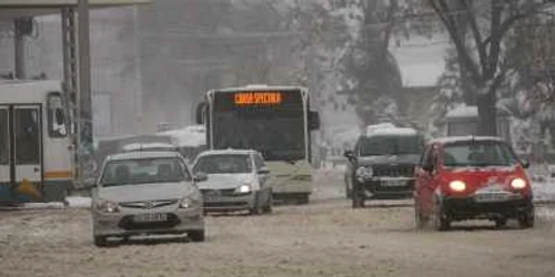 Maşini în trafic