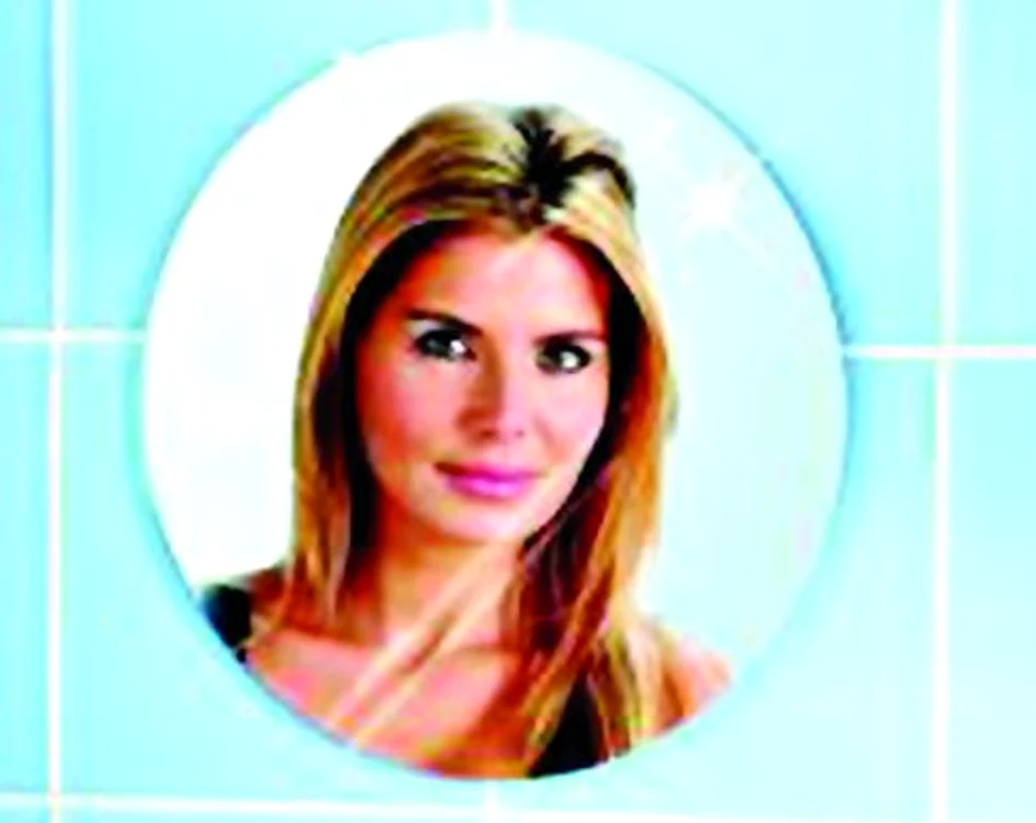 Oglindă adezivă, se instalează rapid, la decorix.ro