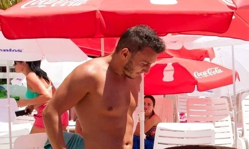 Mihai Traisariu la plaja jpeg