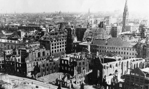 Rămășițele unui oraș: Berlin 1945 jpeg