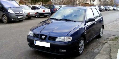 Seat condus de o tanara de 18 ani, fara permis