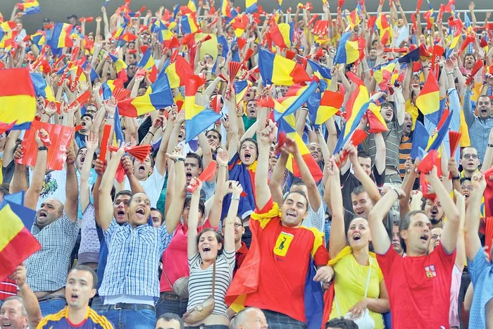 Tricolorii vor încasa sume cuprinse între 15.000 şi 25.000 € dacă ajung la Mondial (Fotografii: Mediafax)