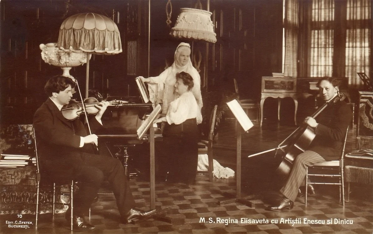 thumbnail Fotografie cu George Enescu copil, Muzeul Național de Istorie a României Enescu și Minotaurul jpg