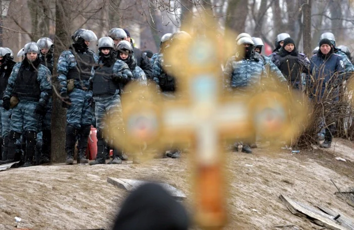 Preoţi din Ucraina FOTO: AFP