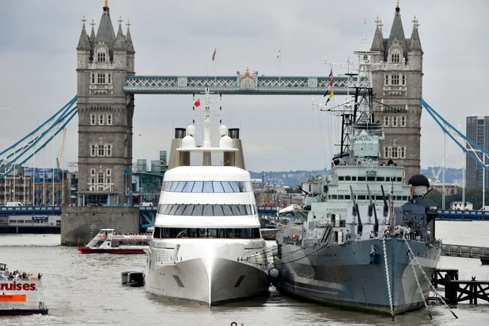 Yahtul Motor Yacht A