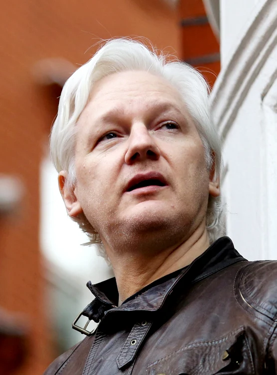 1 julian assange inchisoare coronavirus tata a doi baieti 1 jpg jpeg