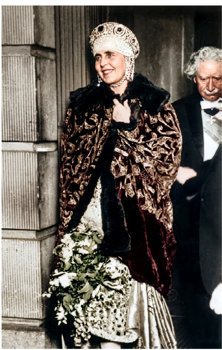 Regina Maria alături de Nelson Cromwell