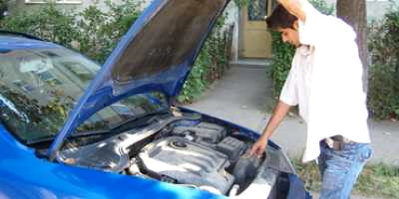 Ploieşti: Aglomeraţie la service-urile auto din municipiu