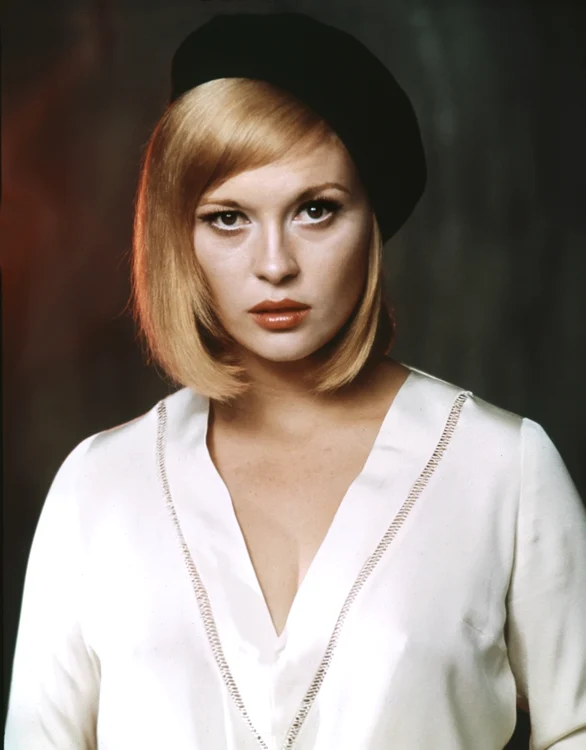 Faye Dunaway era una dintre cele mai atrăgătoare actriţe de la Hollywood în anii 1970
