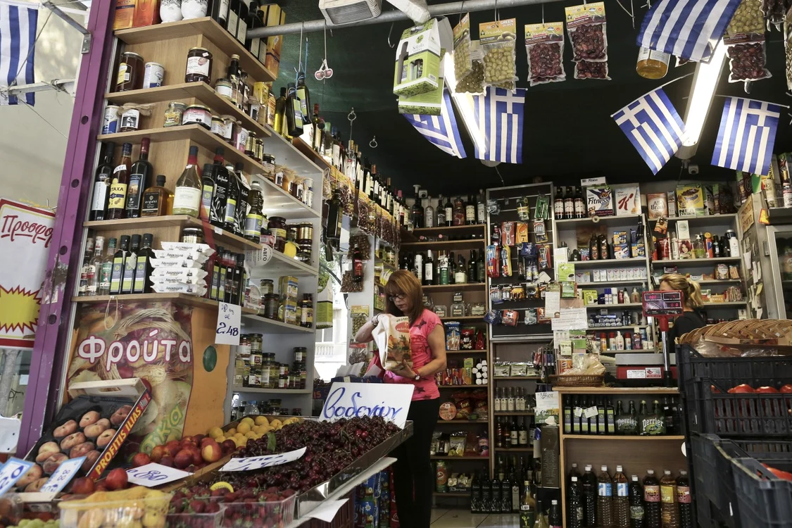 Reglementarea privind vânzarea produselor expirate a intrat în vigoare de luni FOTO Reuters