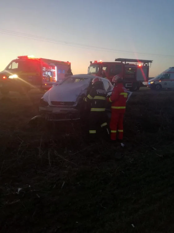 Accident cu două victime pe DN2 FOTO ISU Ialomiţa