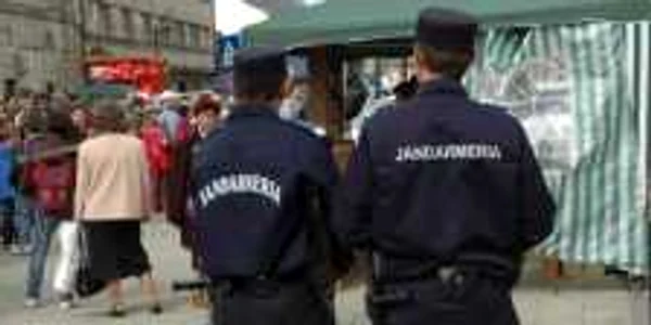 Jandarmii au descins în Piaţa Obor pentru depistarea comerţului ilicit 