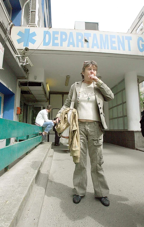 Actriţa a ajunsla urgenţă din cauza unei boli pulmonare