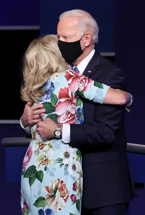 Jill Biden, foarte drăgăstoasă cu soțul ei în public