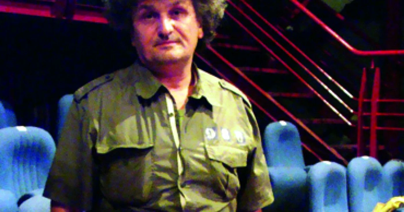 Arad: Ştefan Iordănescu, din tată în fiu în teatru