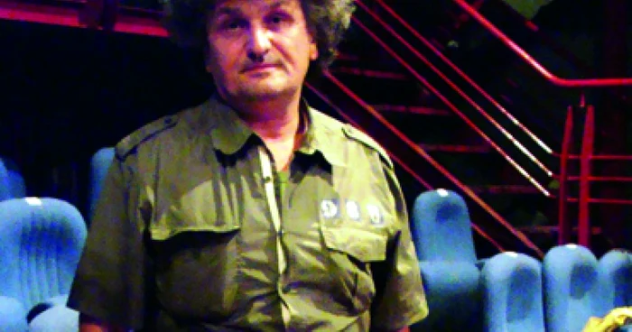Arad: Ştefan Iordănescu, din tată în fiu în teatru