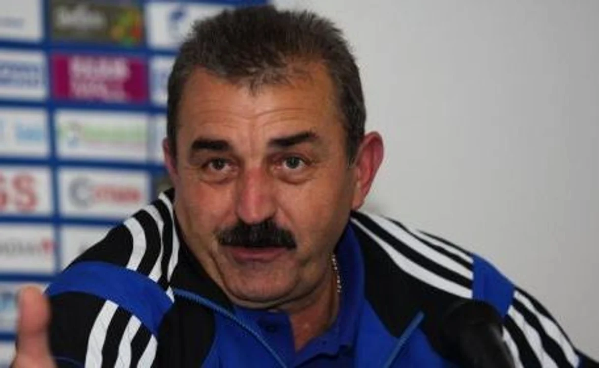 
    Ionuţ Popa  