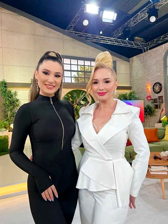 Diana Ramadan si Carmen Barcan/ foto arhiva personala