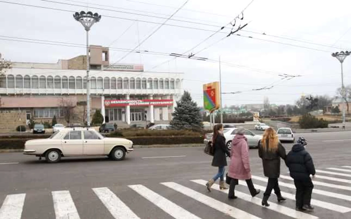 „KGB”-ul de la Tiraspol a
răspândit informaţia că autorităţile de la Chişinău pregătesc acţiuni provocatoare în Zona de Securitate Foto: Adevărul