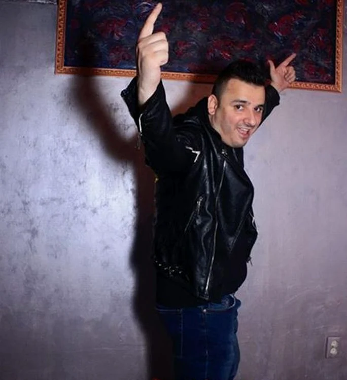 
    Liviu Guţă  a scos peste 100.000 de euro din buzunar pentru bolidFoto: Facebook  