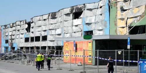 Un incendiu pus de Polonia pe seama sabotajului a distrus un centru comercial din Varșovia FOTO Profimedia jpg