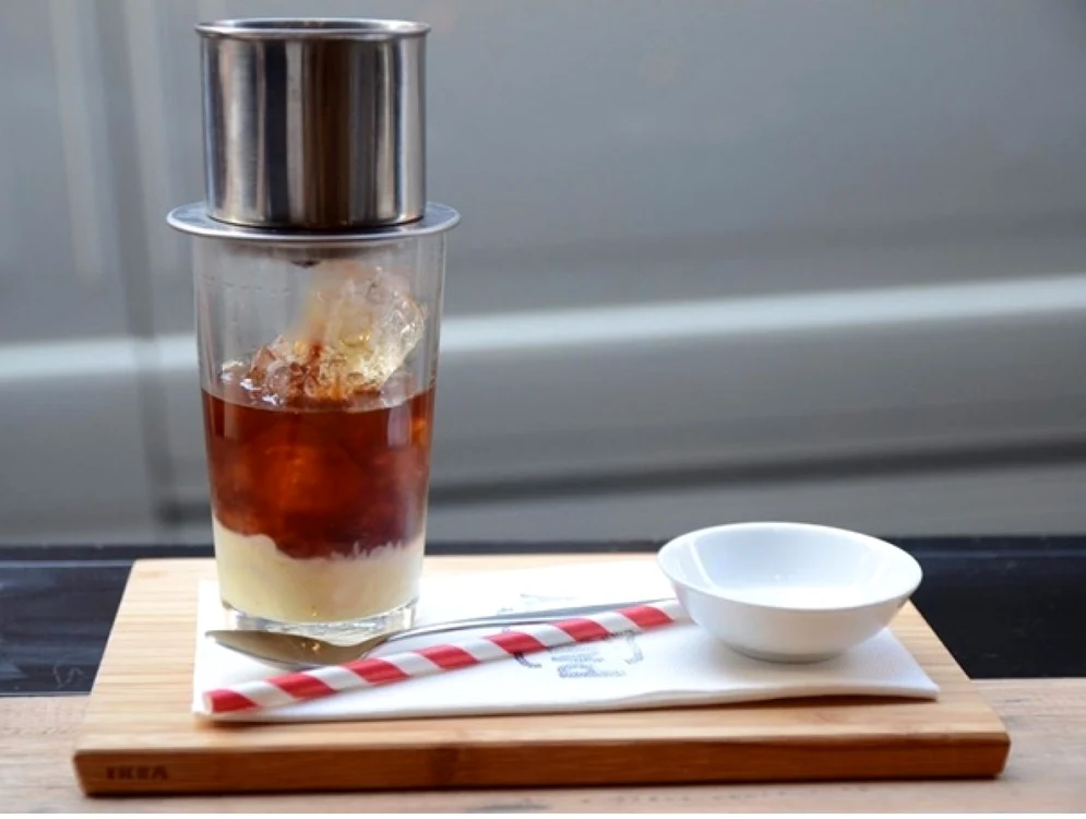 Cafeaua tradiţională în Vietnam - Ca phê đá Foto ntv com tr