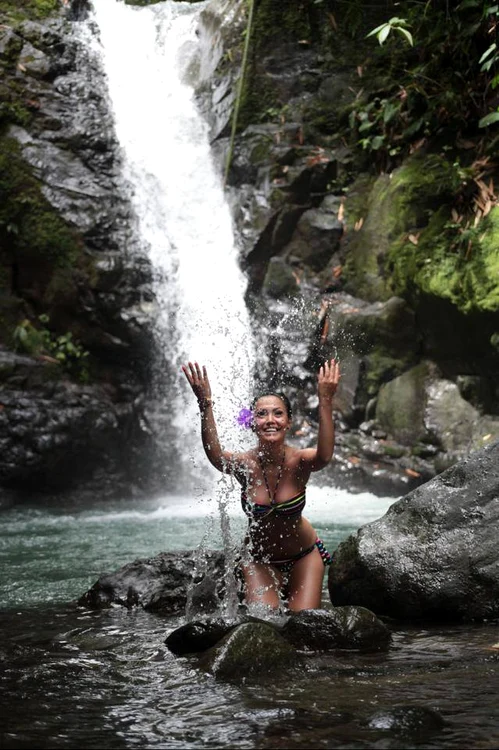 Andreea s-a bucurat din plin de concediul petrecut în Costa Rica (foto: arhiva personală)